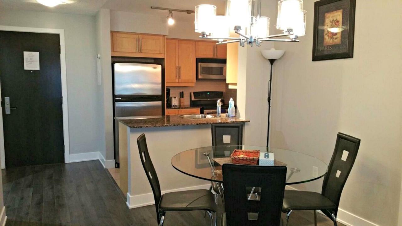 Blue Jays Aparment Apartment Toronto Ngoại thất bức ảnh