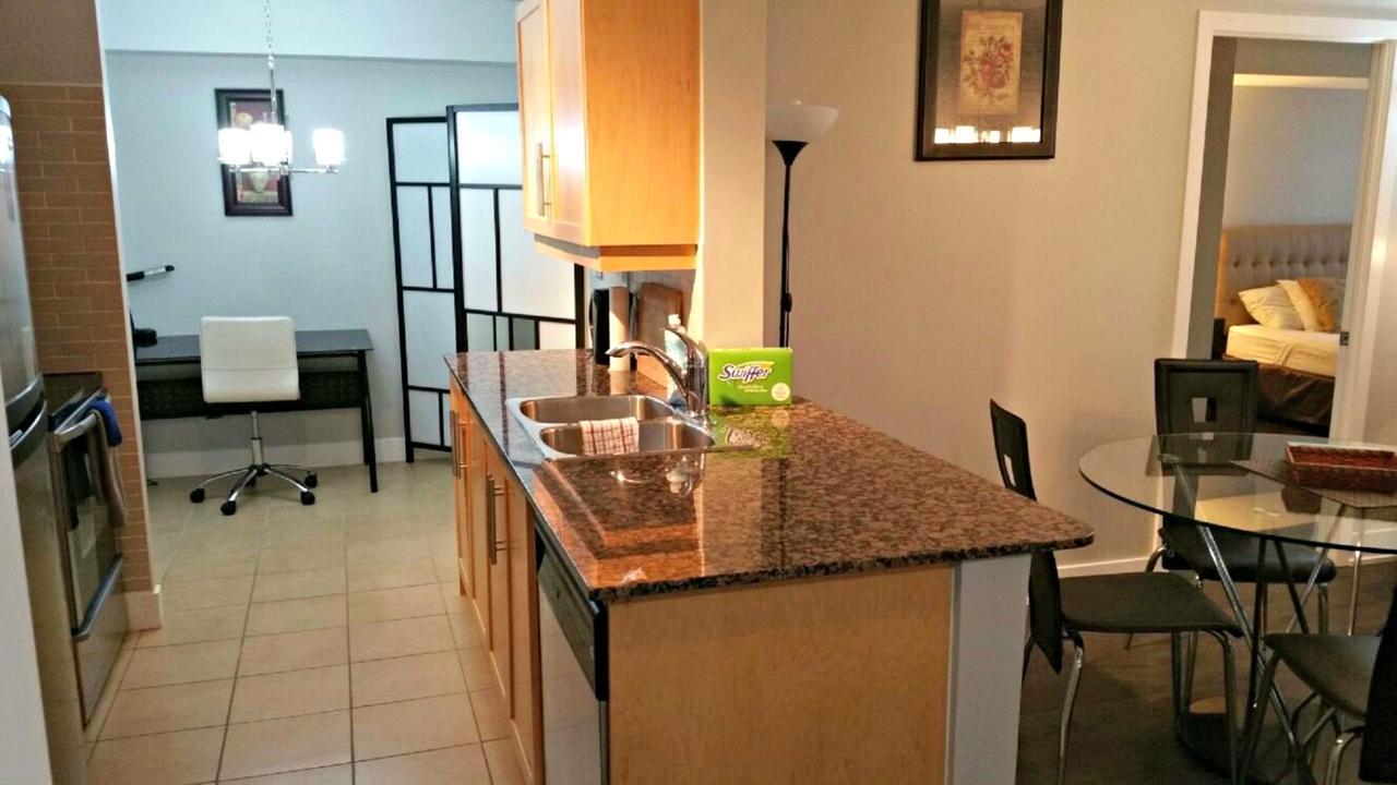 Blue Jays Aparment Apartment Toronto Ngoại thất bức ảnh