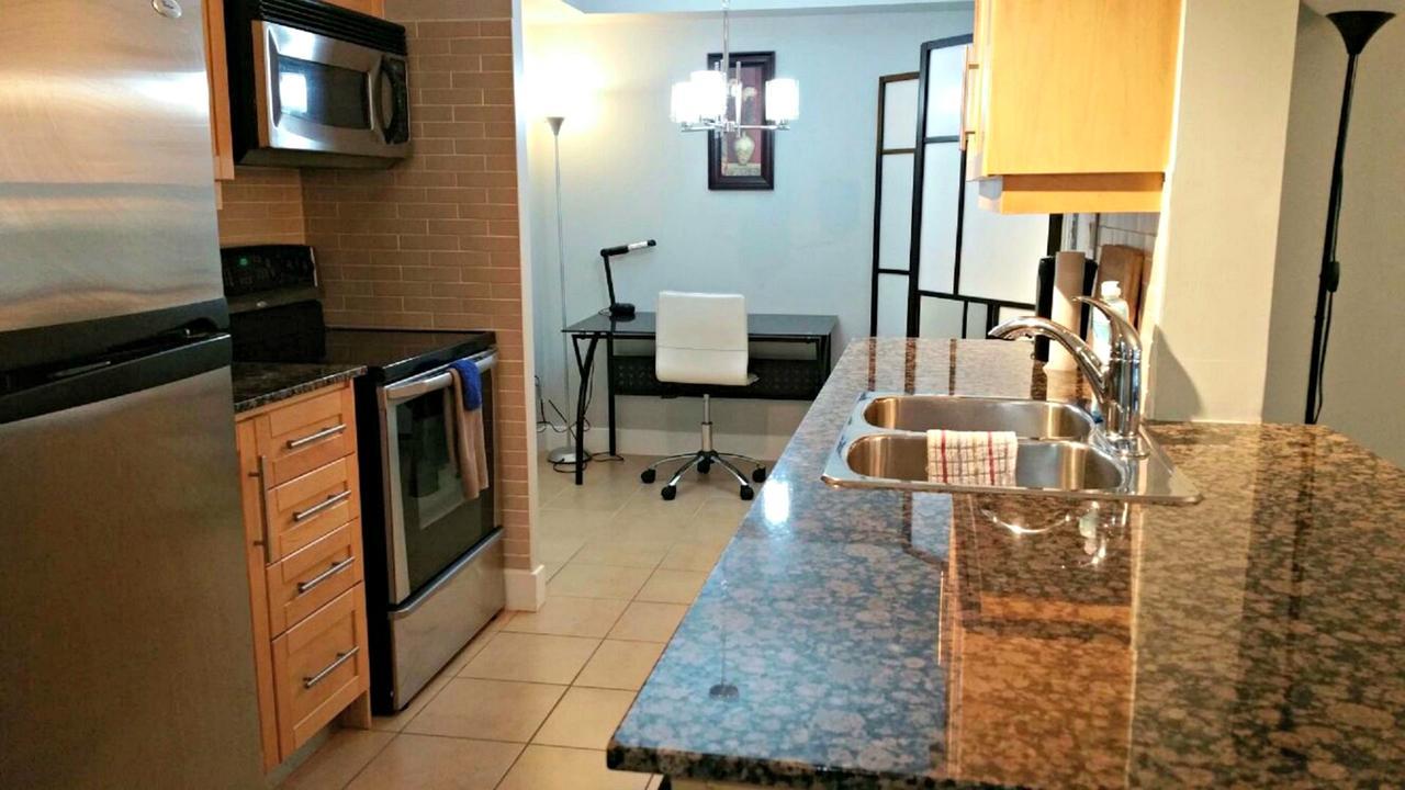 Blue Jays Aparment Apartment Toronto Ngoại thất bức ảnh